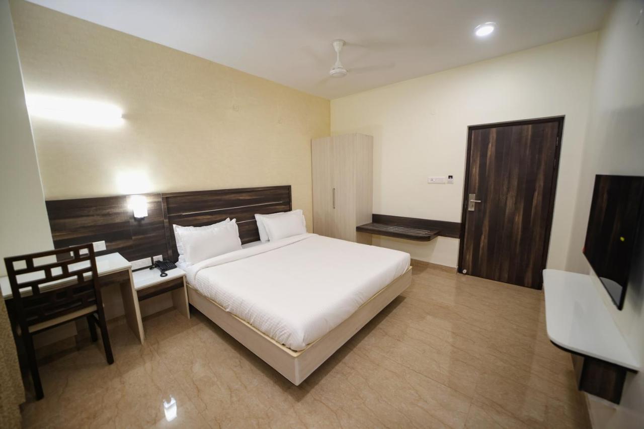 Avenue 11 Premium Stays Madurai Ngoại thất bức ảnh